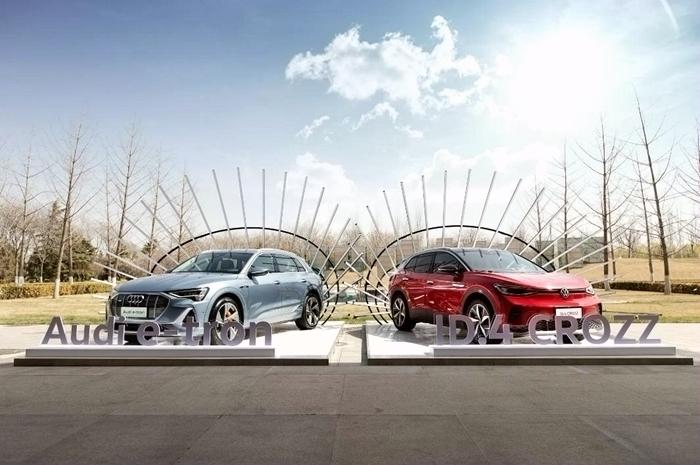 ID.4 CROZZ、Audi e-tron展車